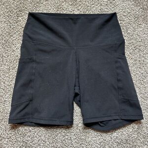 Colorfulkoala Black Women's biker Shorts with pockets high waisted